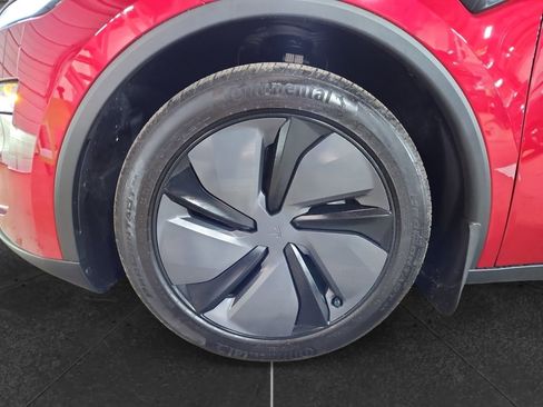 Used 2026 Tesla Model Y Long Range AWD/4WD image 31