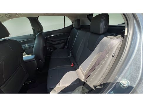 Certified 2022 Buick Encore GX Preferred w/ Cold Weather Comfort Package AWD/4WD image 28