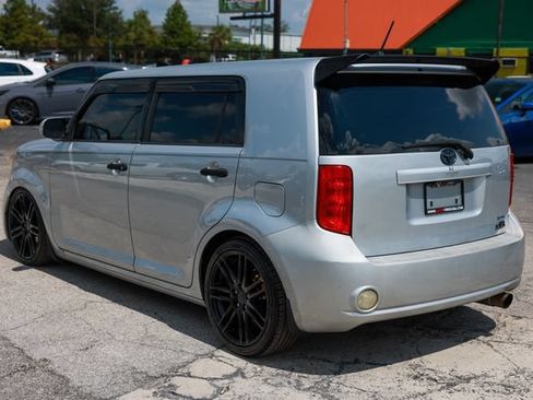 Used 2008 Scion xB FWD image 8