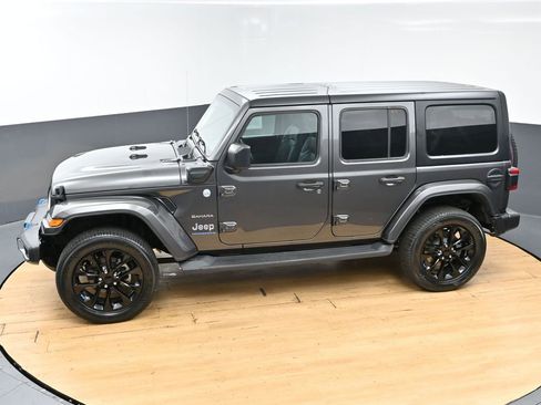 Used 2023 Jeep Wrangler Unlimited Sahara w/ Cold Weather Group AWD/4WD image 44