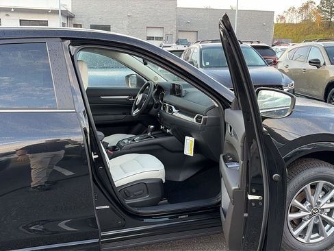 New 2025 MAZDA CX-5 AWD 2.5 S w/ Preferred Package image 27