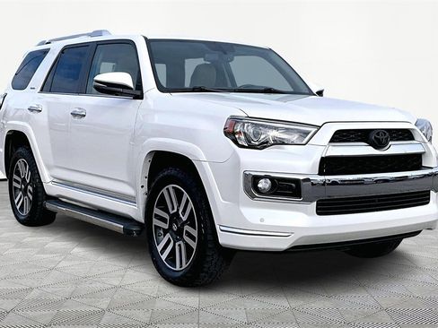 Used 2016 Toyota 4Runner Limited image 12
