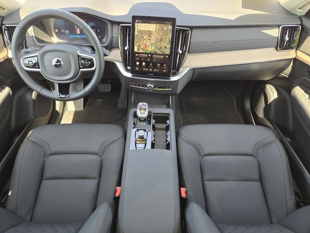 Used 2026 Volvo XC90 B6 Plus w/ Protection Package Premier AWD/4WD image 20