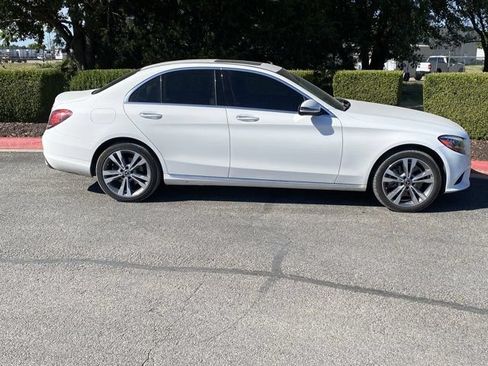 Used 2019 Mercedes-Benz C 300 4MATIC Sedan image 9