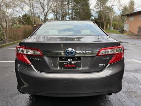 Used 2012 Toyota Camry XLE image 6