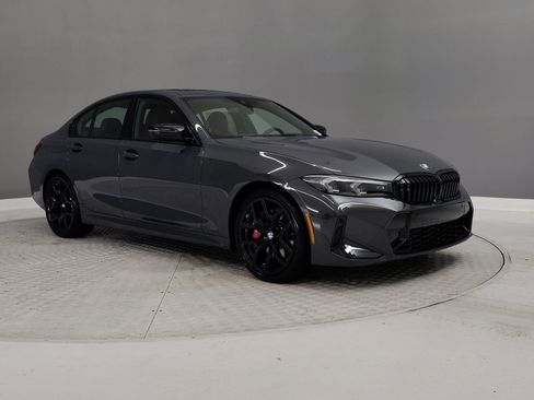 New 2026 BMW 330i Sedan w/ M Sport Package image 5