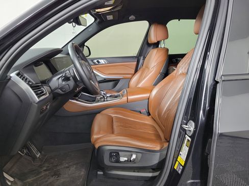 Used 2021 BMW X5 xDrive45e w/ M Sport Package image 5