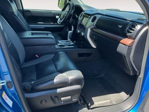Used 2018 Toyota Tundra Limited w/ Limited Premium Package AWD/4WD image 15
