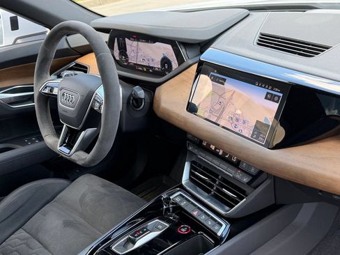 Certified 2023 Audi e-tron GT Prestige w/ Prestige Package AWD/4WD image 13