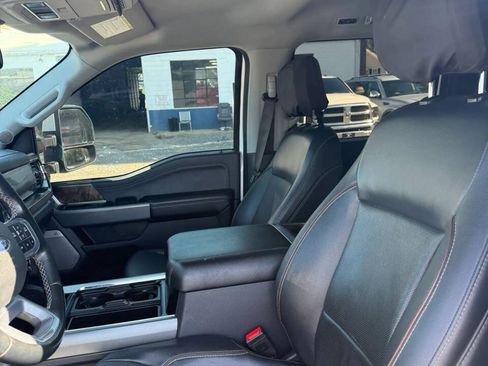 Used 2023 Ford F350 Lariat AWD/4WD image 9