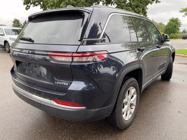 Used 2023 Jeep Grand Cherokee Limited AWD/4WD image 11