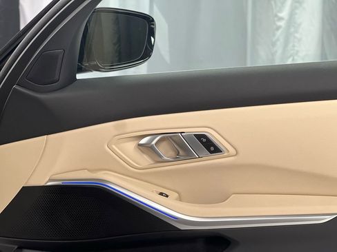 Used 2021 BMW 330i xDrive Sedan w/ Convenience Package image 44