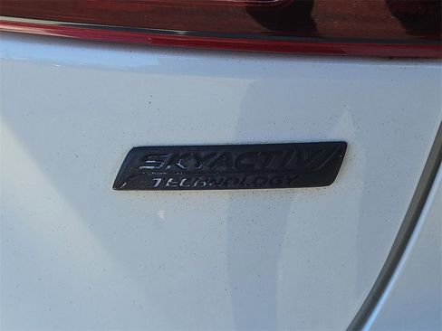 Used 2016 MAZDA MAZDA3 i Sport w/ Preferred Equipment Package image 30