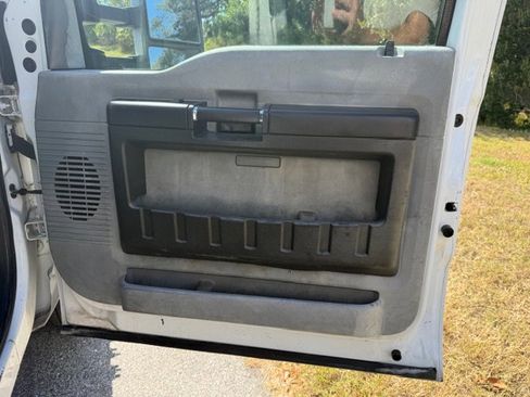 Used 2015 Ford F350 XL w/ Power Equipment Group image 13