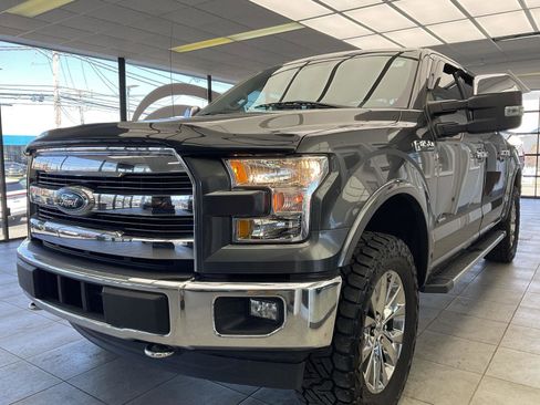 Used 2017 Ford F150 Lariat AWD/4WD image 4
