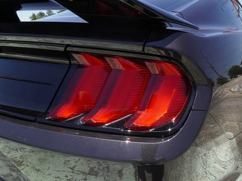 Used 2022 Ford Mustang Shelby GT500 w/ Technology Package RWD image 32