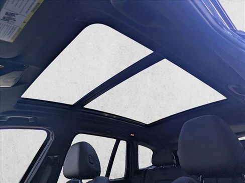 Used 2021 BMW X3 xDrive30e w/ Premium Package image 16