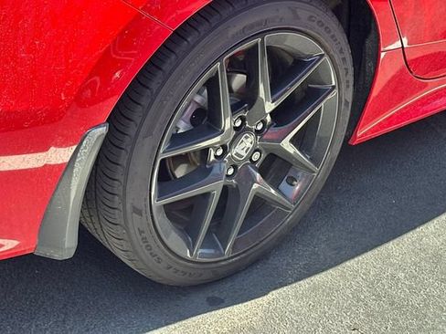 Used 2025 Honda Civic Sport image 4