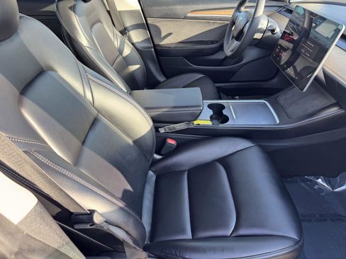 Used 2021 Tesla Model 3 Performance AWD/4WD image 8