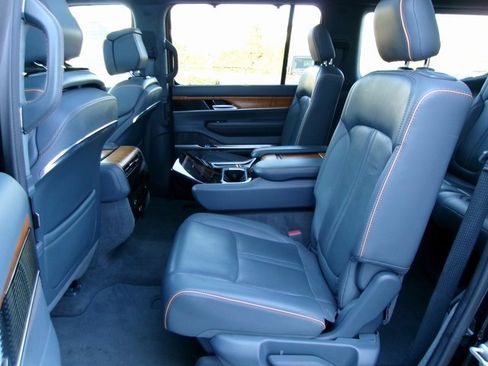 Used 2022 Jeep Grand Wagoneer Series II w/ Convenience Group III image 23