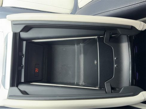 Used 2023 BMW X6 xDrive40i w/ Executive Package image 35