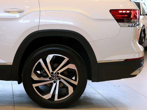 Used 2023 Volkswagen Atlas SEL image 33