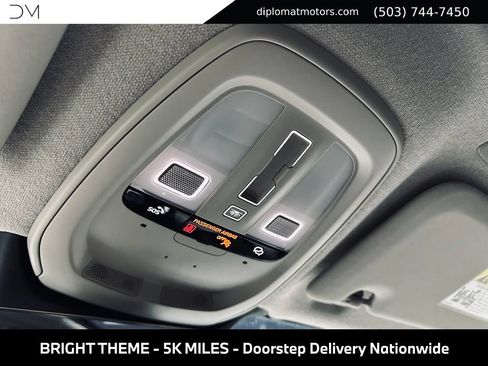 Used 2025 Volvo XC40 B5 Core w/ Protection Package Premier AWD/4WD image 40