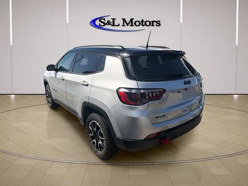 Used 2025 Jeep Compass Trailhawk w/ Trailhawk Convenience Group AWD/4WD image 7
