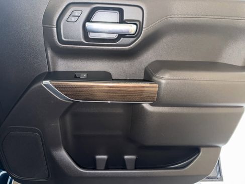 Used 2022 Chevrolet Silverado 1500 RST w/ Z71 Off-Road Package image 28