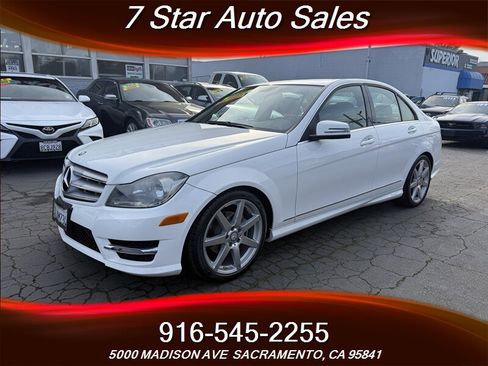 Used 2013 Mercedes-Benz C 250 Sedan image 3