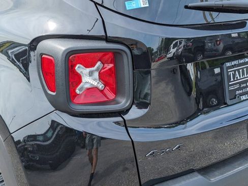 New 2023 Jeep Renegade Trailhawk image 11