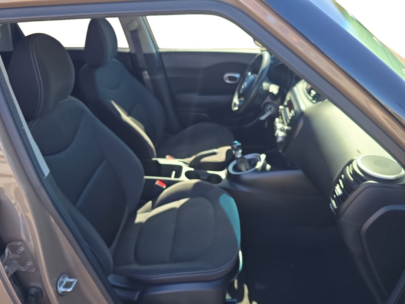 Used 2015 Kia Soul FWD image 17