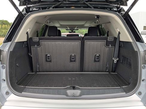 New 2025 Nissan Pathfinder Platinum w/ Black Appearance Package image 13