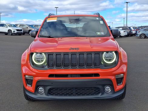 Certified 2021 Jeep Renegade Latitude w/ Luxury Group II image 2
