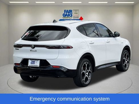 Used 2025 Alfa Romeo Tonale w/ Premium Package AWD/4WD image 8