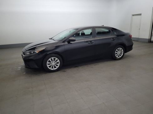 Used 2023 Kia Forte LX FWD image 2