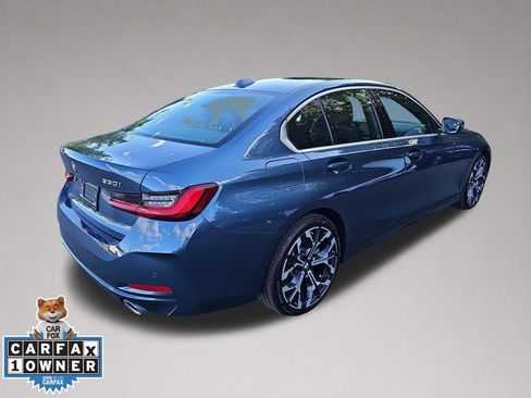 Used 2025 BMW 330i xDrive Sedan w/ M Sport Package AWD/4WD image 4