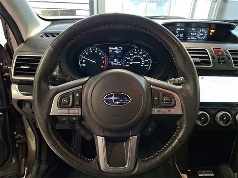 Used 2018 Subaru Forester 2.5i Touring w/ Popular Package #2 image 19