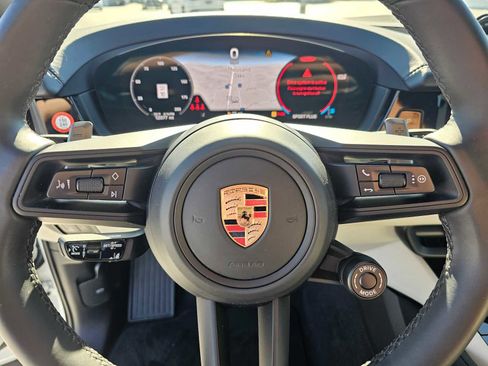 Used 2025 Porsche Cayenne S image 22