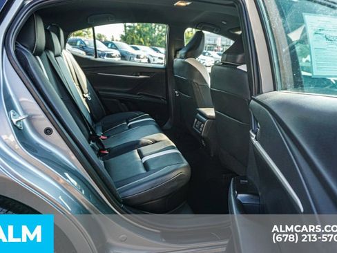 Used 2025 Toyota Camry SE image 22