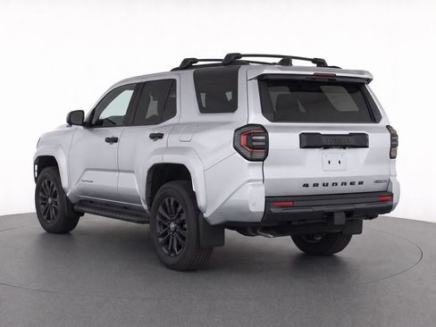 Used 2025 Toyota 4Runner Platinum AWD/4WD image 3