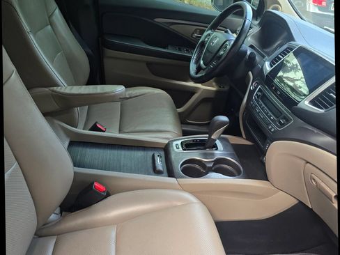 Used 2018 Honda Ridgeline RTL-T image 8