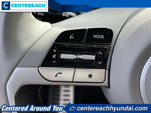 Used 2025 Hyundai Elantra Sport image 18