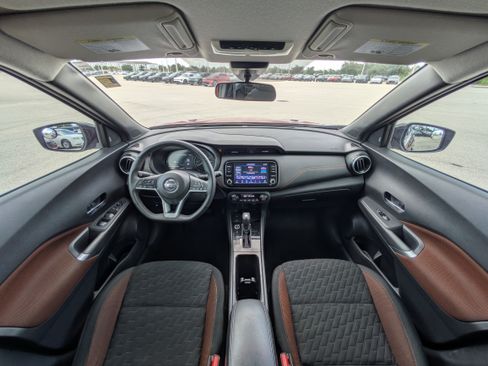 Used 2021 Nissan Kicks SR FWD image 31