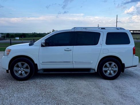 Used 2010 Nissan Armada Platinum RWD image 4