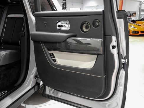 Used 2023 Rolls-Royce Cullinan Black Badge w/ Driver's Package AWD/4WD image 63