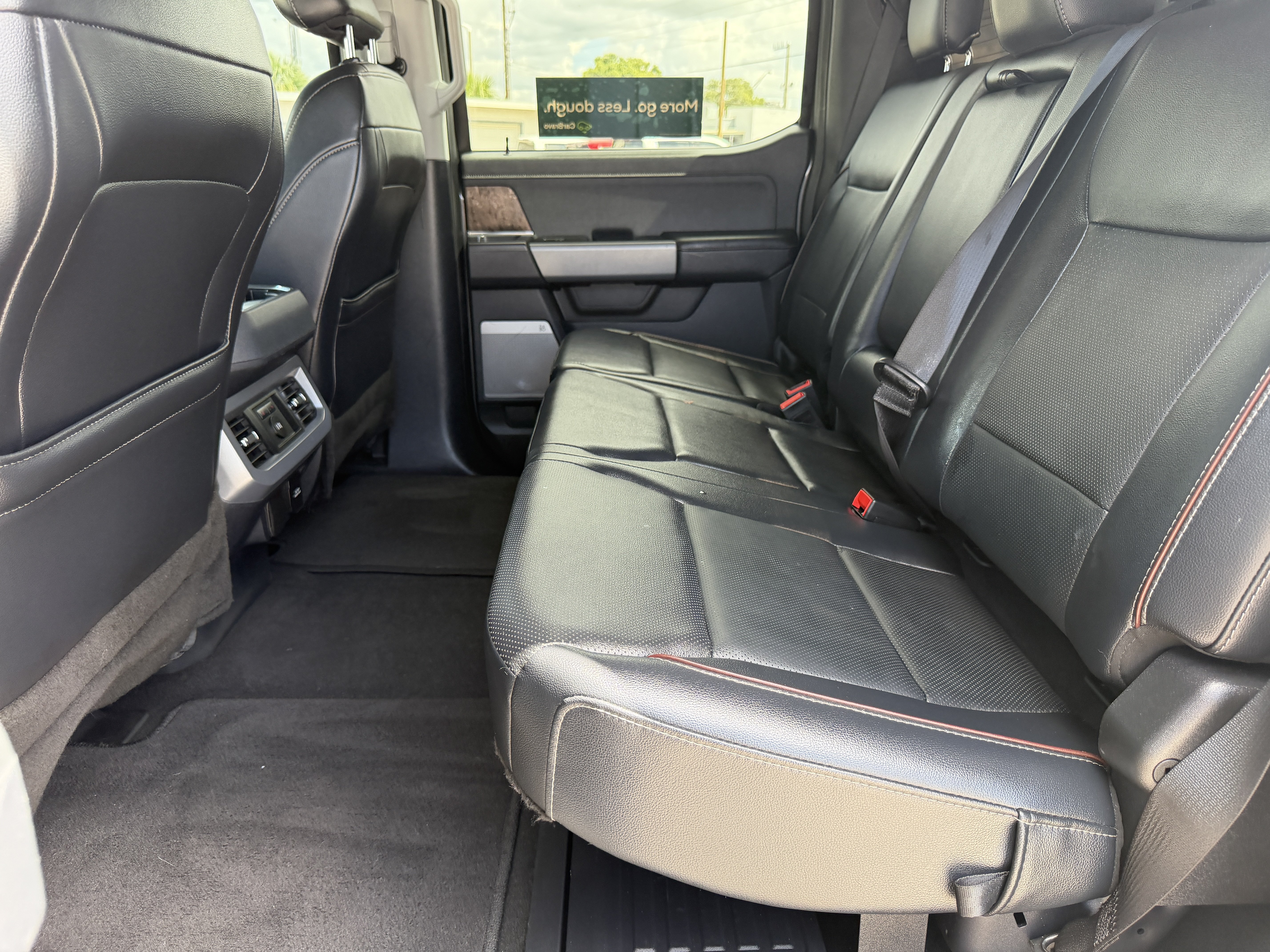 Used 2024 Ford F250 Lariat w/ Chrome Package AWD/4WD image 17
