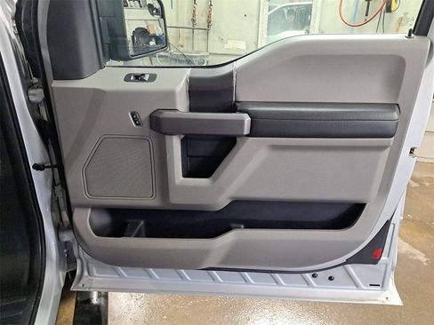 Used 2019 Ford F150 XLT w/ Trailer Tow Package image 19