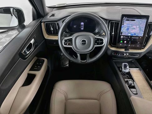 Used 2026 Volvo XC60 B5 Plus w/ Protection Package Premier AWD/4WD image 21