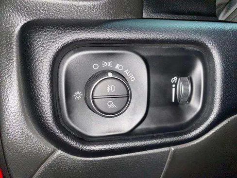 Used 2026 RAM 2500 Big Horn AWD/4WD image 28